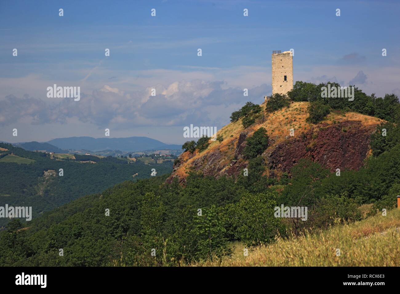 Wachturm von Castello di Rossena Schloss, in der Nähe von Canossa, Emilia Romagna, Italien, Europa Stockfoto