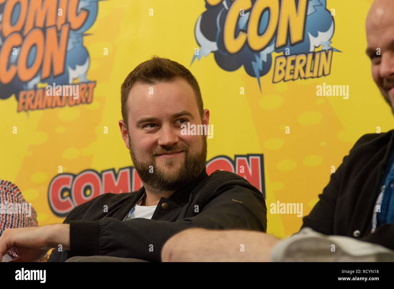 FRANKFURT, Deutschland - 6. Mai 2018: Manuel Straube (* 1984, Synchronsprecher, deutsche Stimme von Martin Freeman, Stewie Griffin, Jason Earles) an deutschen Comic Con Frankfurt, einem zweitägigen Fan Convention Stockfoto