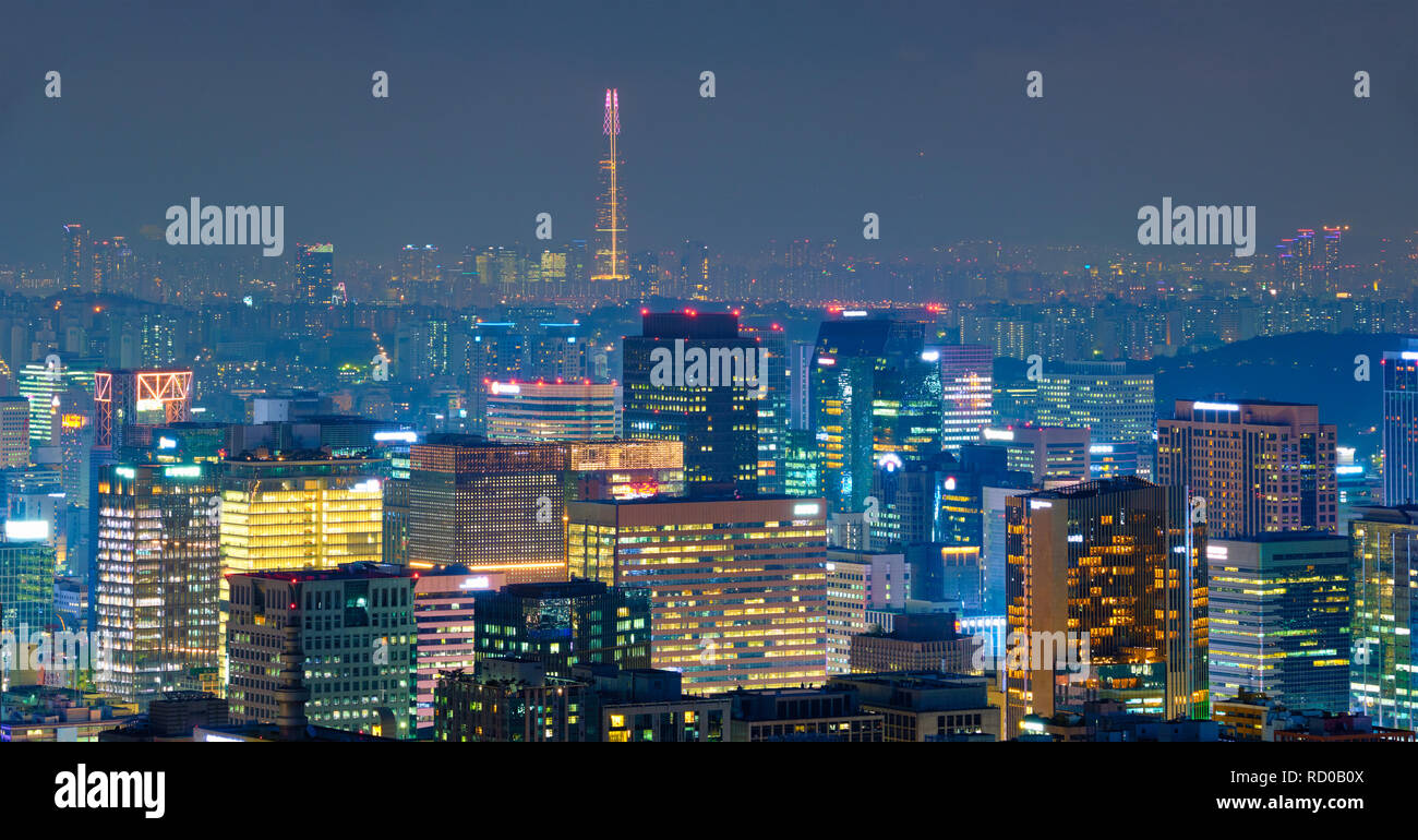 In der Nacht die Skyline von Seoul, Südkorea. Stockfoto