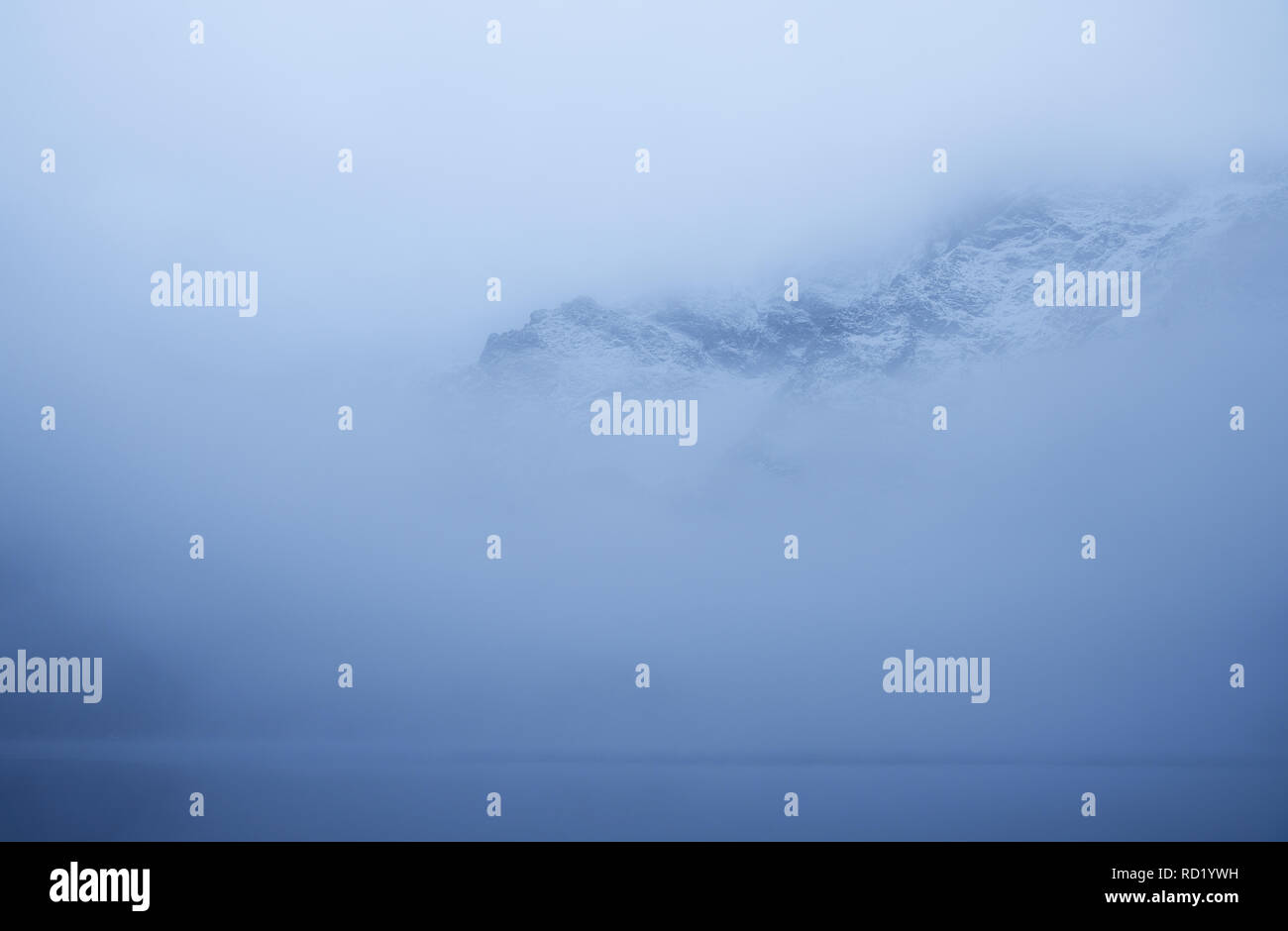 Abstrakt Blau Hintergrund Berg Stockfoto