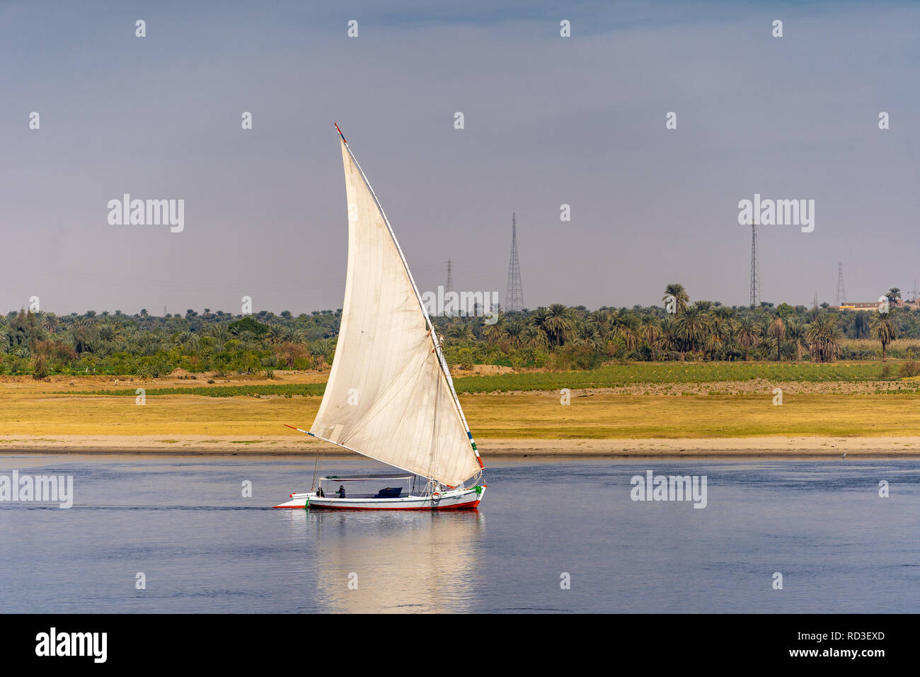 Felucca ägyptischen Boot fahren der Nil in der Nähe von Aswan Stockfoto