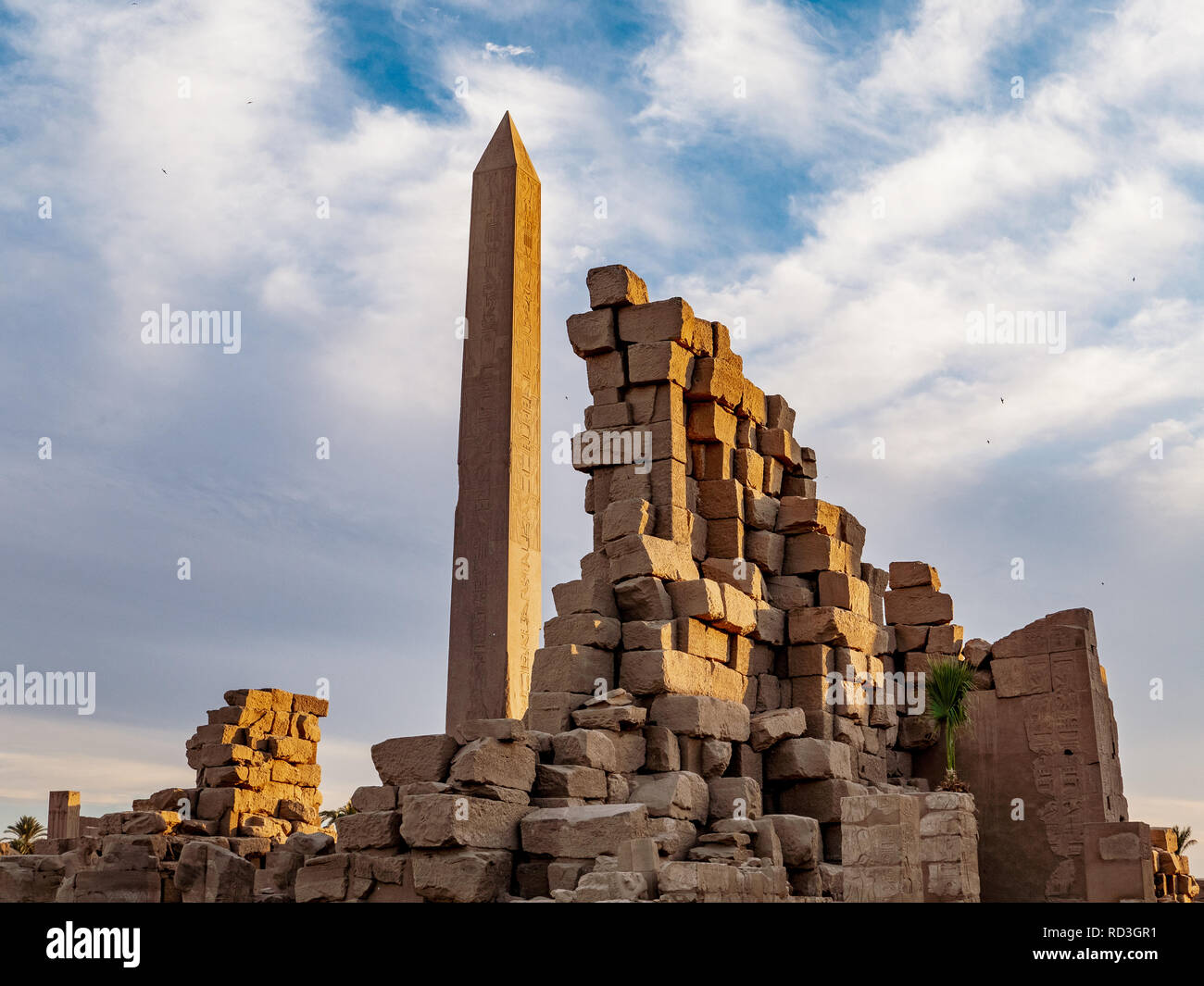 Grosse Obelisk in Karnak Tempel, Luxor, Theben Ägypten Stockfoto