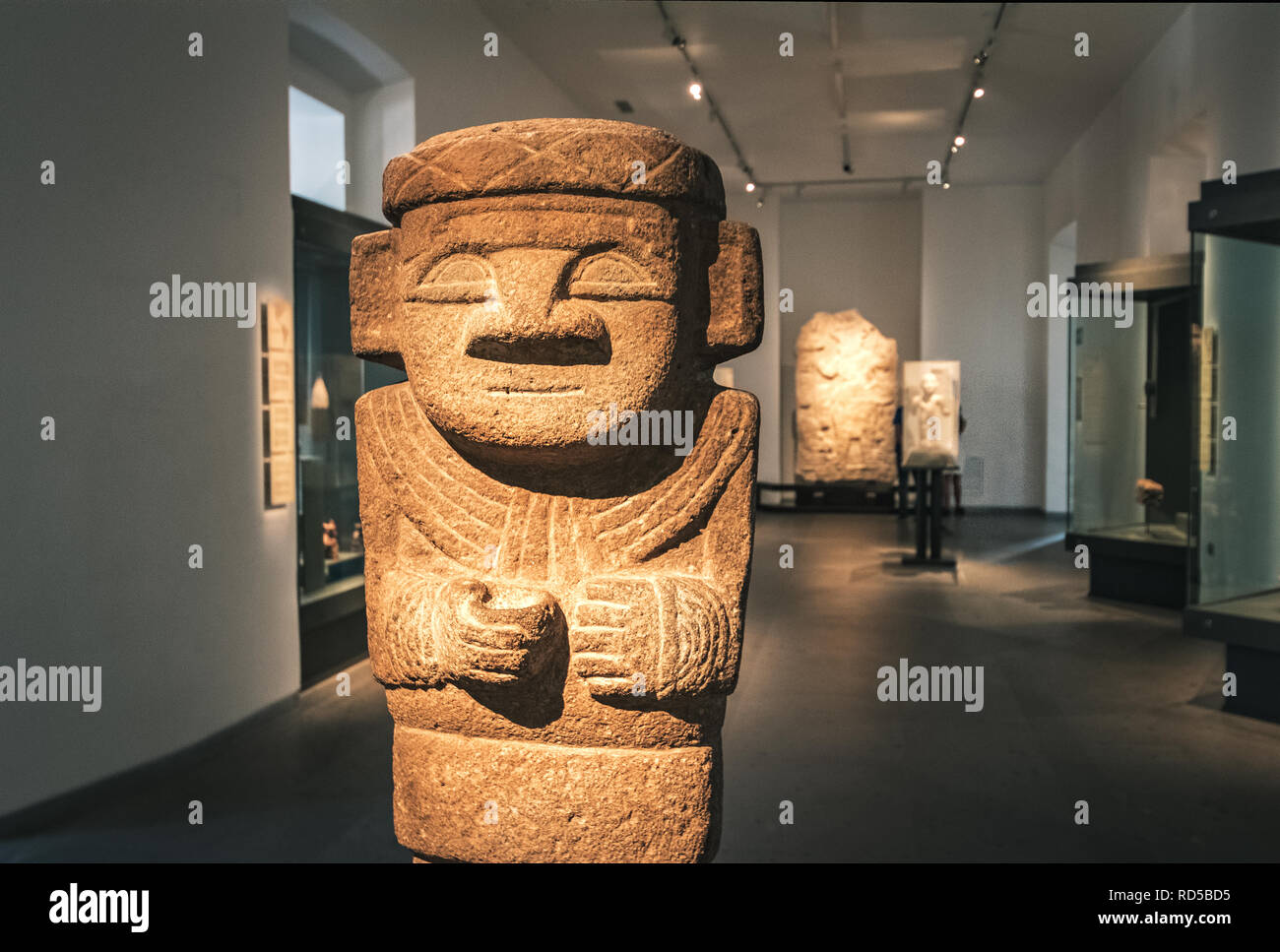 Anthropomorphe Skulptur aus Kolumbien an Präkolumbianischer Kunst Museum - Santiago, Chile Stockfoto