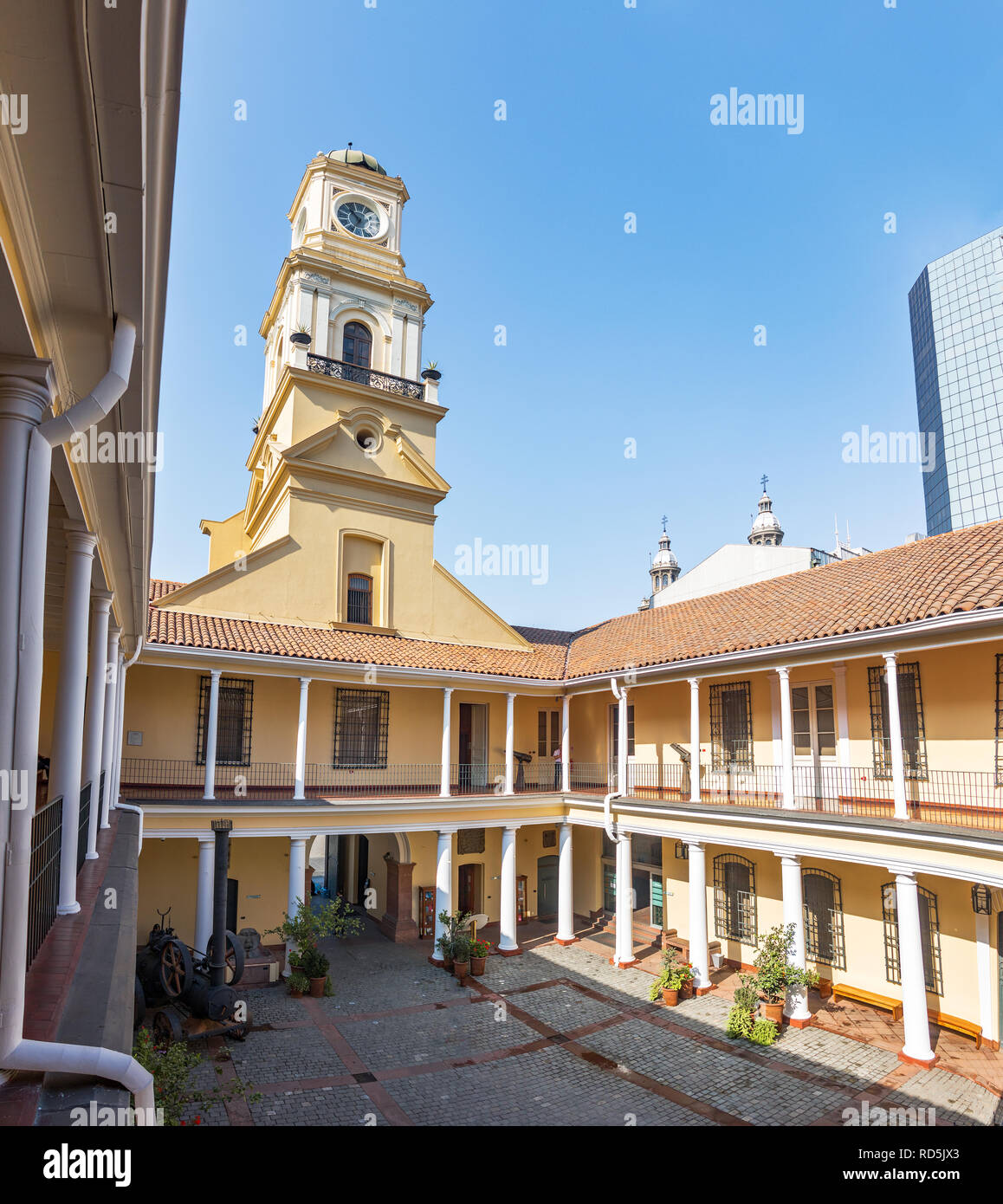 Das Nationalmuseum für Geschichte Innenhof (Museo Historico Nacional) - Santiago, Chile Stockfoto