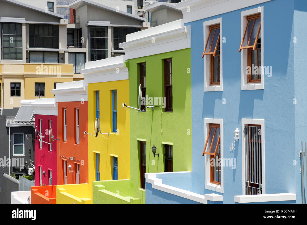 Farbenfrohe Bo-Kaap (Malay Quarter) Nachbarschaft in Kapstadt, Südafrika Stockfoto