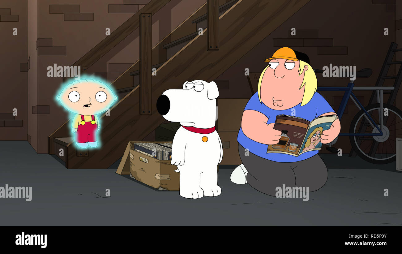 FAMILY GUY, Stewie Griffin (Stimme von Seth Macfarlane), Brian Griffin (Stimme von Seth Macfarlane), Chris Griffin (Stimme von Seth Green) in "Kräftige Schattierungen von Grau" (Staffel 17, Episode 1701, ausgestrahlt am 6. Januar 2019). © Fox/courtesy Everett Collection Stockfoto