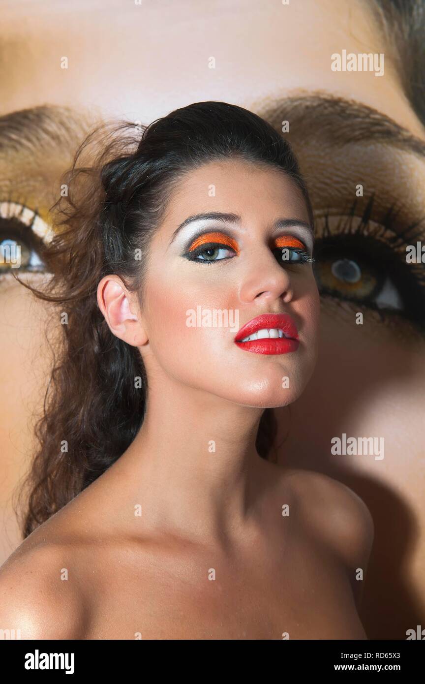 Frau mit Make-up für den Mercedes Karneval, Provinz Entre Rios, Argentinien, Lateinamerika Stockfoto