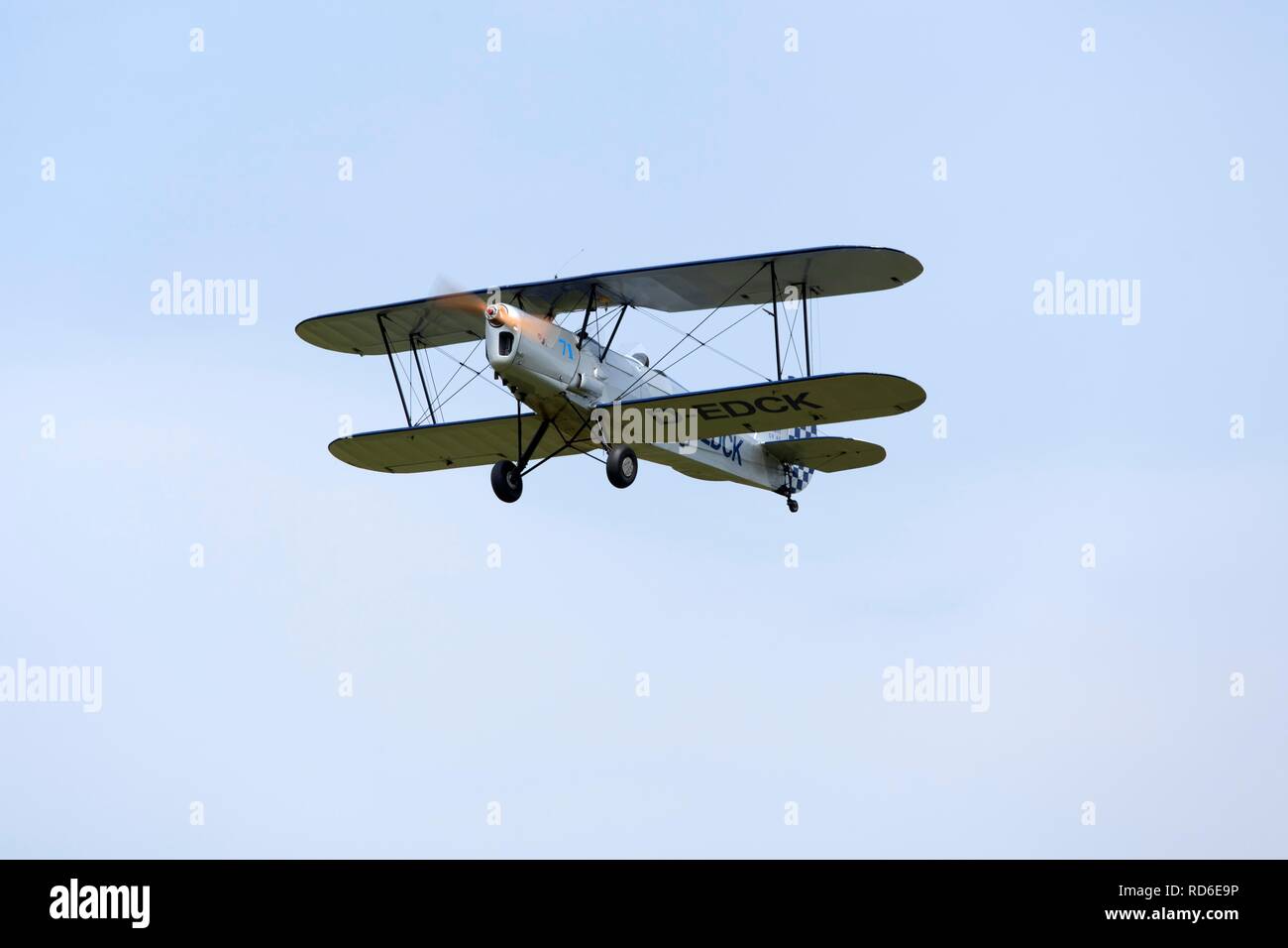 Doppeldecker auf dem Festival auf dem Flugplatz feiert 100 Jahre fliegen in Lüneburg, Niedersachsen, Deutschland Stockfoto