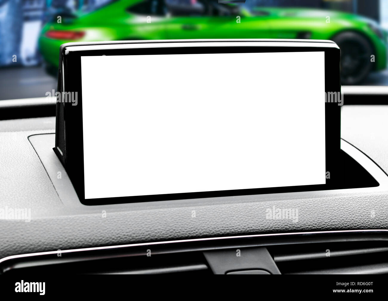 Monitor im Auto mit isolierten leerer Bildschirm verwenden Sie für die  Navigation Karten und GPS. Auf weiß mit Freistellungspfad isoliert. Von  Autoteilen. Moderne Innenraum de Stockfotografie - Alamy