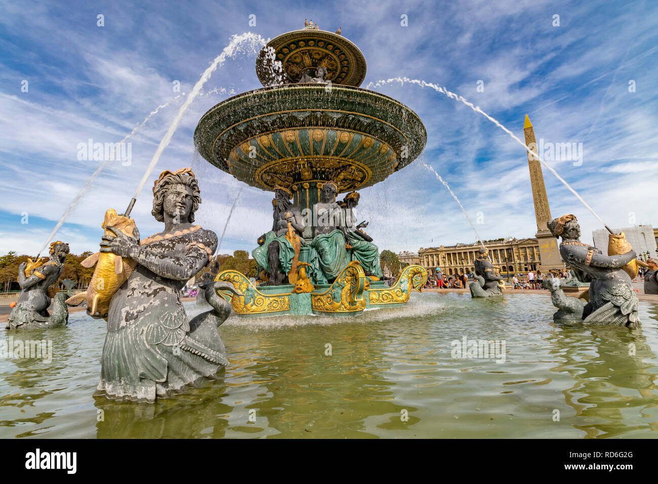 Die Quelle des Flusses Handel und Navigation, einer der beiden Fontaines de la Concorde, oder Brunnen auf der Place de la Concorde Stockfoto