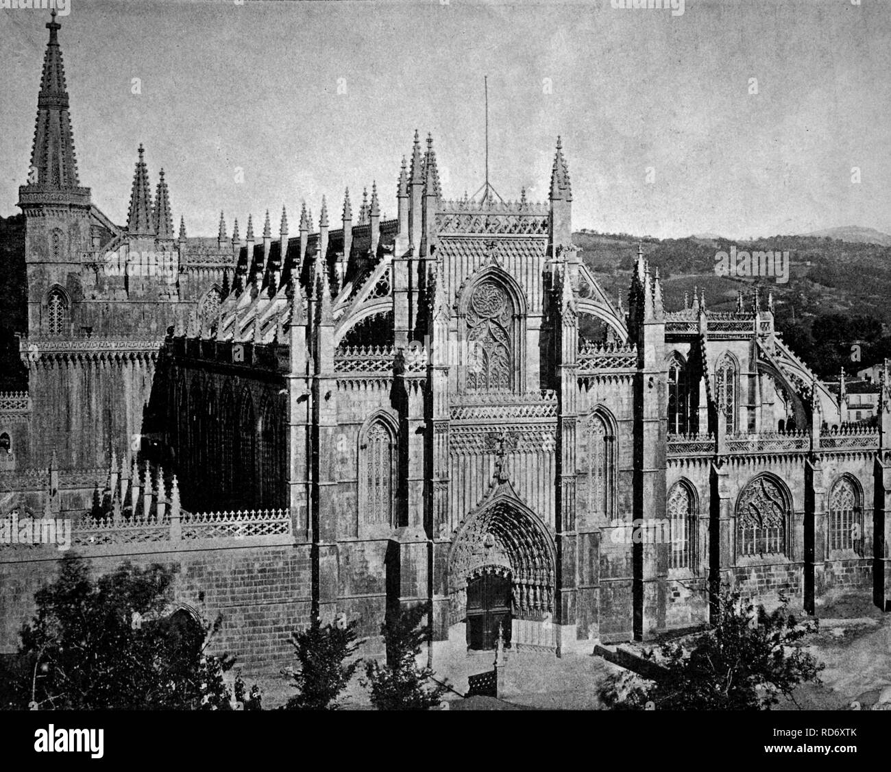 Frühe Autotype Mosteiro Santa Maria da Vitória oder Kloster Batalha, Portugal, 1880 Stockfoto Frühe Autotype Mosteiro Santa Maria da Vitória oder Kloster Batalha, Portugal, 1880 Stockfoto