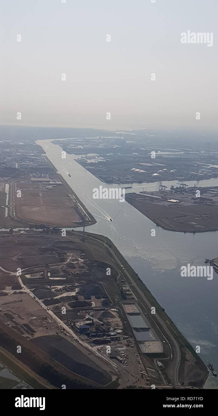Amsterdam-Noordzeekanaal gezien vanuit Vliegtuig (1). Stockfoto