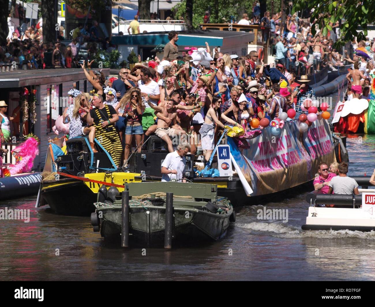 Amsterdam Gay Pride 2013 Boot Nr. 41 pic 1. Stockfoto
