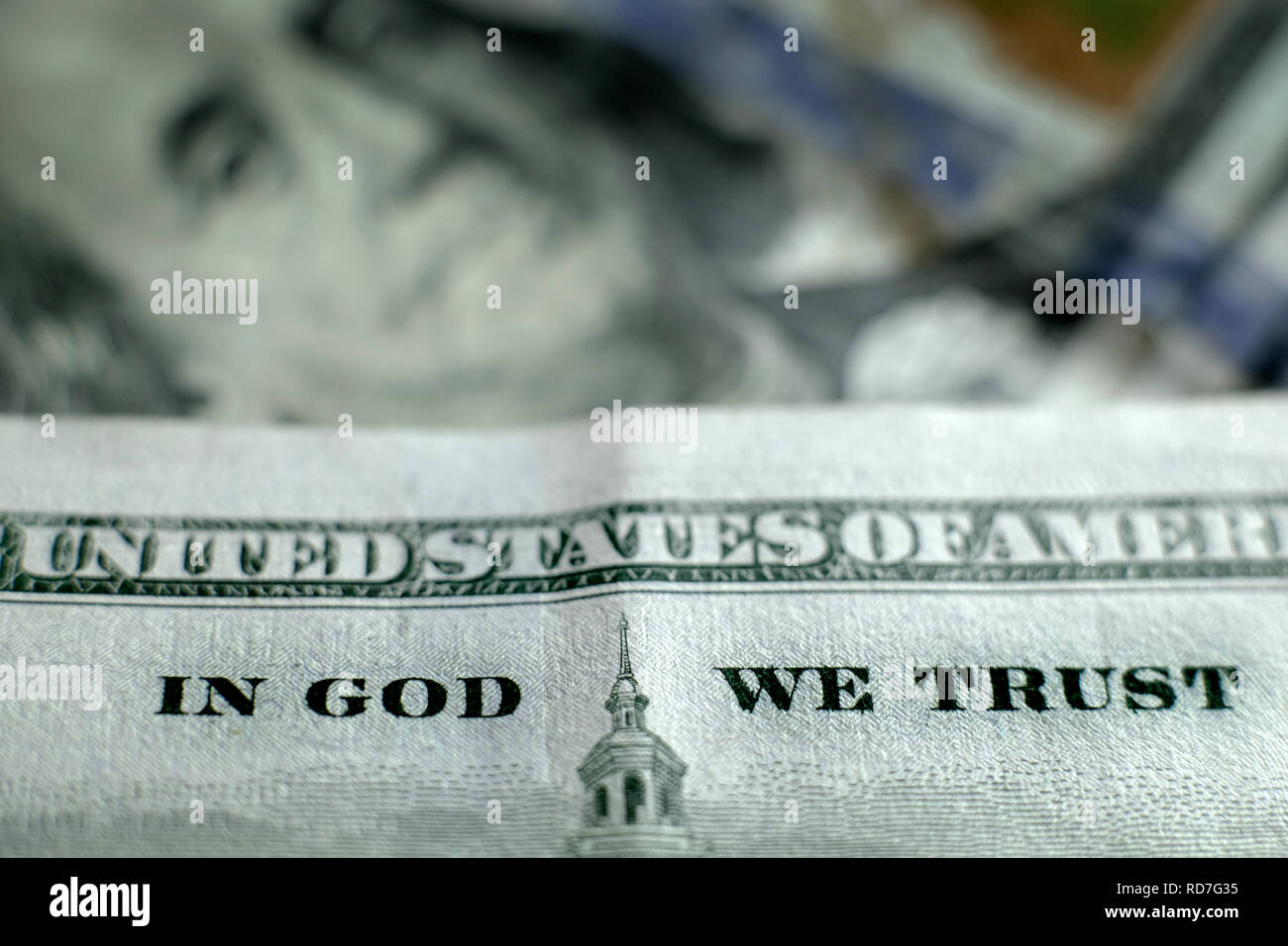 Hundert-euro-Scheine amerikanisches Geld Usa Bezeichnung Reichtum in Gott vertrauen wir Stockfoto