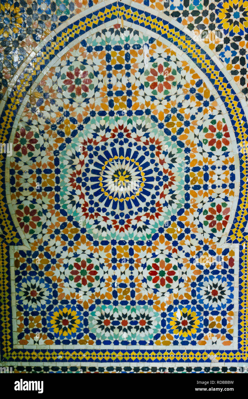 Arabisch, Orientalisch islamische Ornament. Marokkanische Fliesen, oder Marokkanische zellij - traditionelle Mosaik Stockfoto