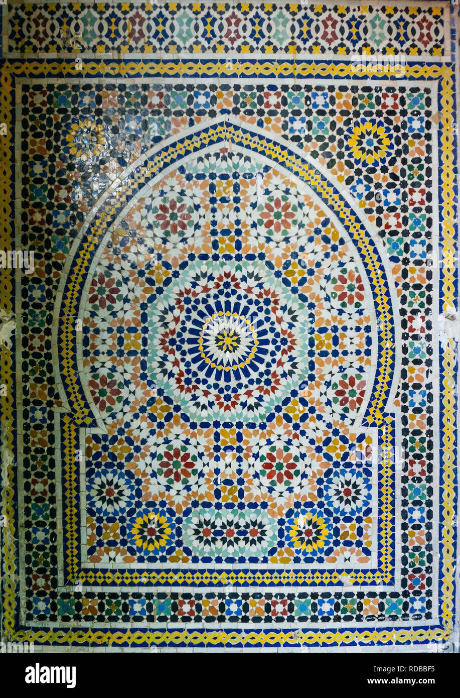 Arabisch, Orientalisch islamische Ornament. Marokkanische Fliesen, oder Marokkanische zellij - traditionelle Mosaik Stockfoto
