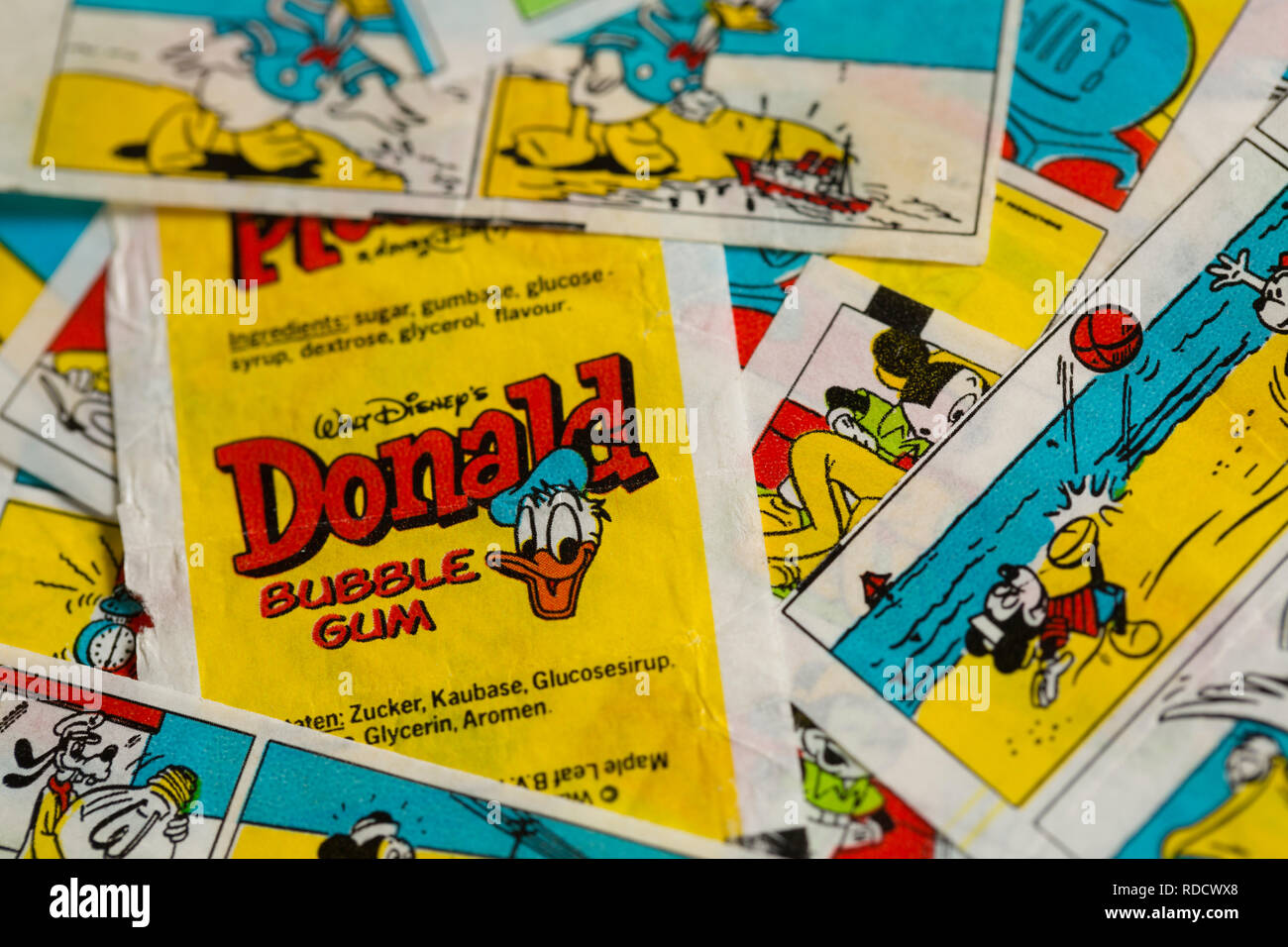 Moskau, Russland - Januar 13, 2019: Hohe Betrachtungswinkel von Donald Bubble Gum fügt Sammlung. Stockfoto