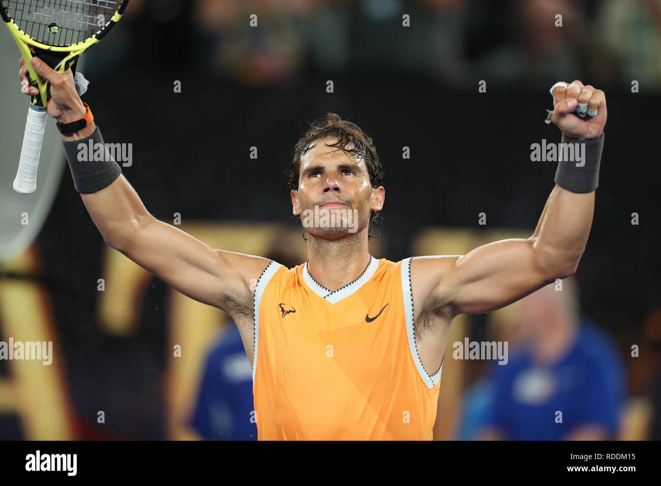 Melbourne, Australien. Jan, 2019 18. Rafael Nadal von Spanien feiert den Sieg nach der Herren Einzel 3. Runde gegen Alex de Minaur von Australien der Australian Open in Melbourne, Australien, 18.01.2019. Credit: Bai Xuefei/Xinhua/Alamy leben Nachrichten Stockfoto