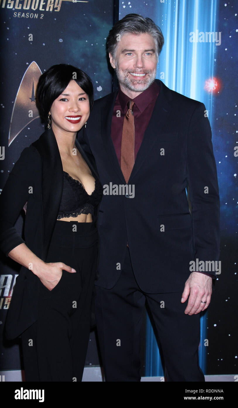 Januar 17, 2019 Darah Trang, Anson Mount besuchen CBS alle Access präsentiert Star Trek Discovery 2 Saison Premiere bei Conrad in New York Januar 17, 2019 Credit: RW/MediaPunch Stockfoto