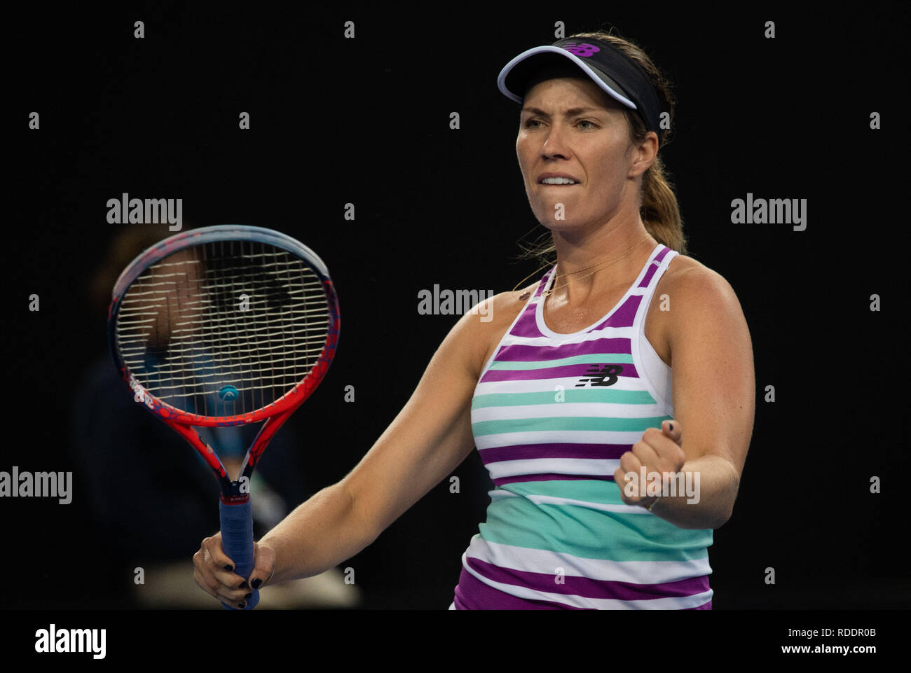 Melbourne, Australien. Jan, 2019 18. Danielle Collins der Vereinigten Staaten feiert während der Frauen singles 3 Runden Match gegen Caroline Garcia von Frankreich bei den Australian Open in Melbourne, Australien, 18.01.2019. Credit: Bai Xue/Xinhua/Alamy leben Nachrichten Stockfoto