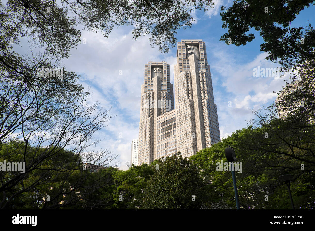 Japan, Insel Honshu, Tokio: Shinjuku City Hall Stockfoto