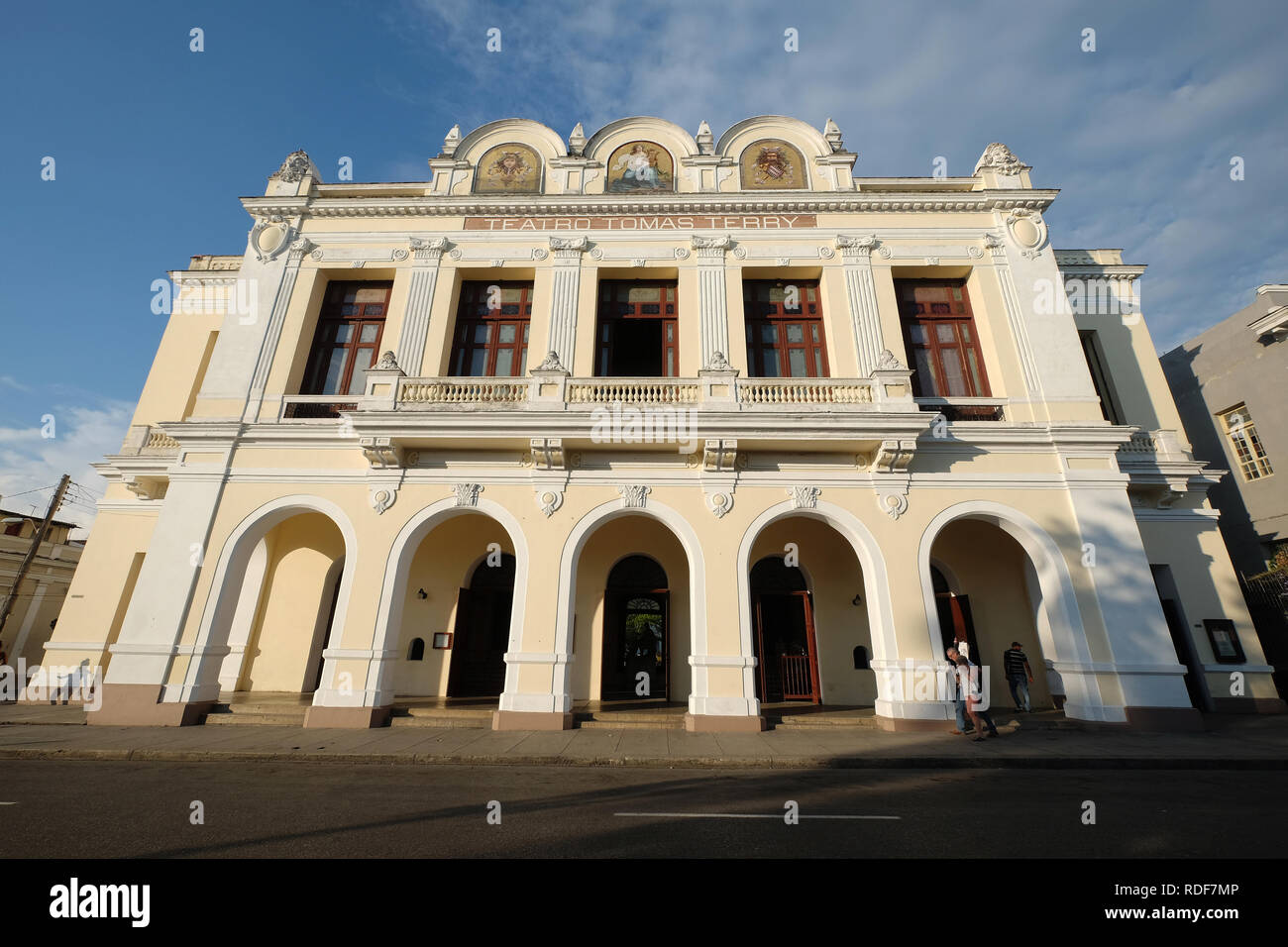 Teatro Tomas Terry in der Nähe von Parque José Martí, Cienfuegos, Kuba, Karibik, Amerika Stockfoto