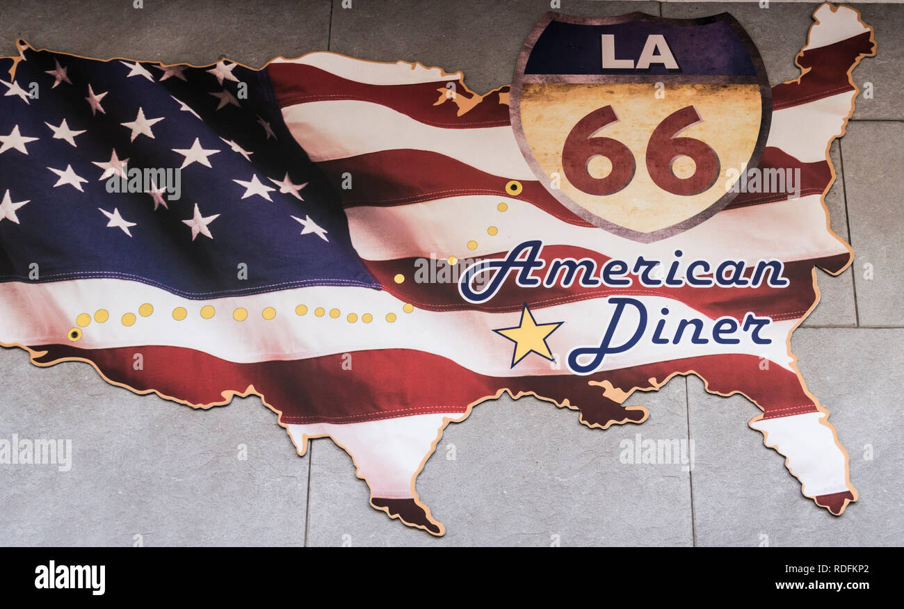 American Diner unterzeichnen. Route 66. Stockfoto