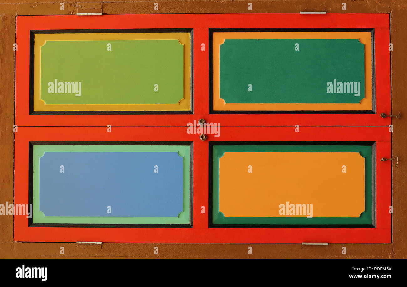 Starke, bunte Muster, traditionelle in den ethnischen Viertel Little India, Singapur, fantasievollen Gebrauch von Farben, einfache Formen und Linien. Stockfoto