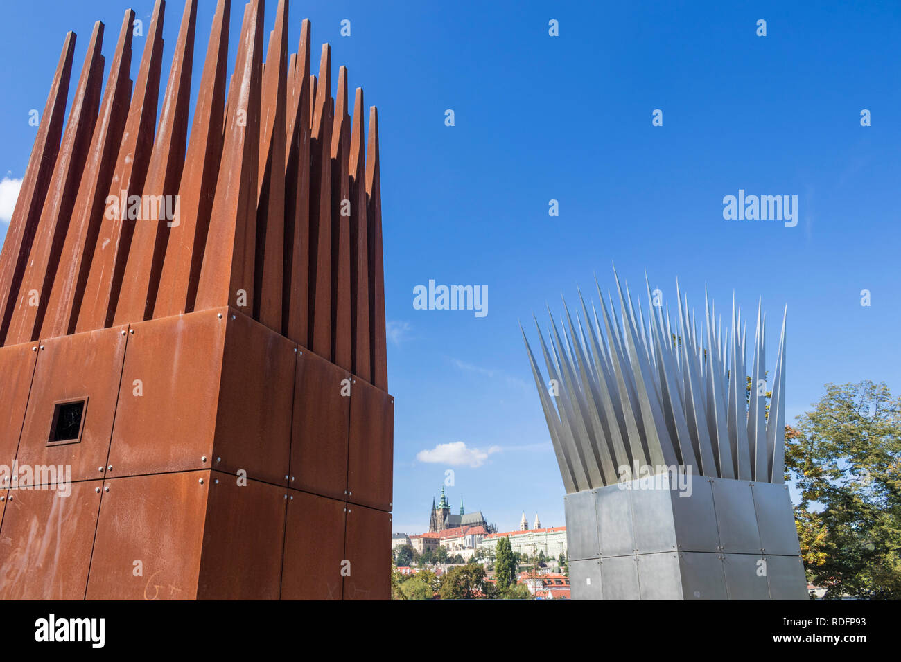 Prager Jan-Palach-Denkmal - Das Haus der Selbstmord und das Haus der Mutter des Selbstmord Jan-palach-Platz in Prag in der Tschechischen Republik Europa Stockfoto