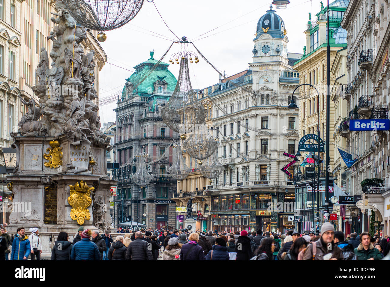 Graben Wien, Stephansplatz verbindet mit den Luxushotels Kohlmarkt