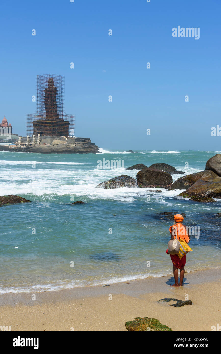 Hinduistische heilige Mann in Kanyakumari (Kap Comorin), Tamil Nadu, Indien Stockfoto