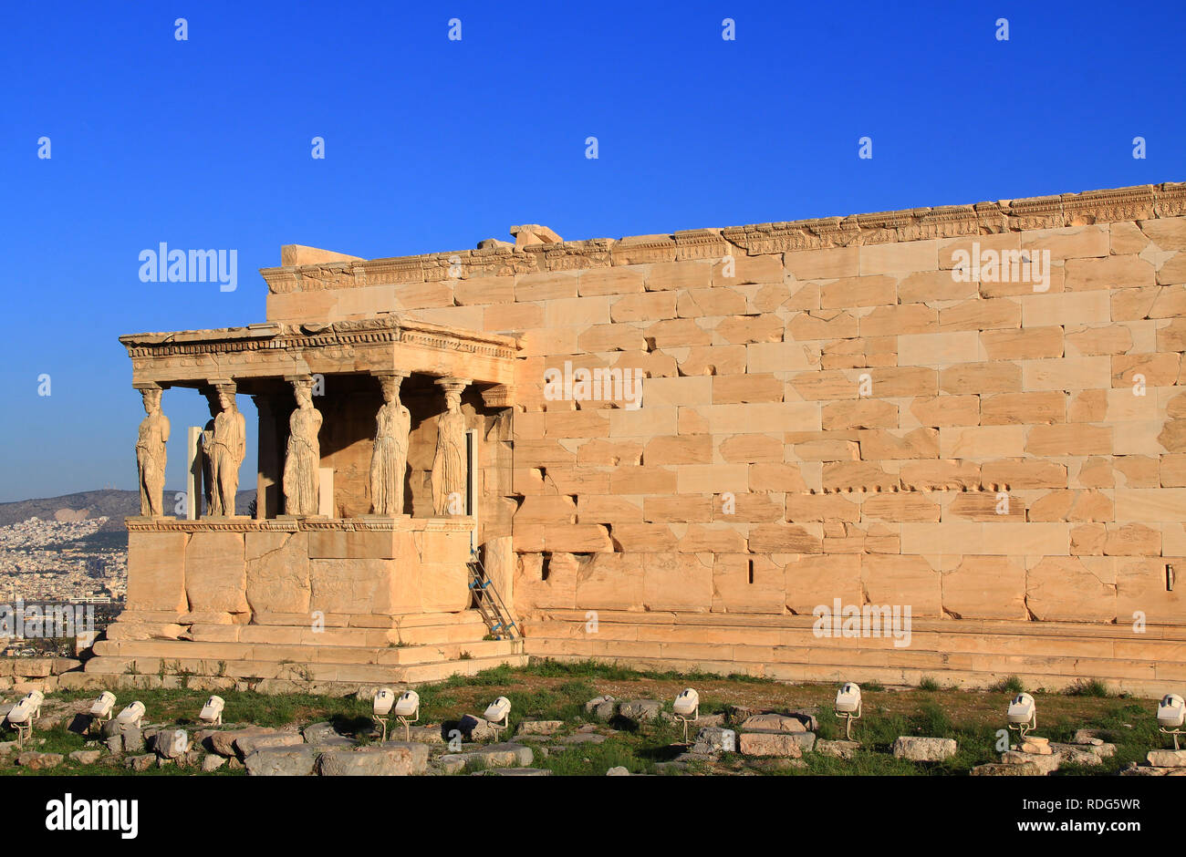 Caryatid Statuen auf der Veranda des Erechtheion in Athen, Griechenland Stockfoto