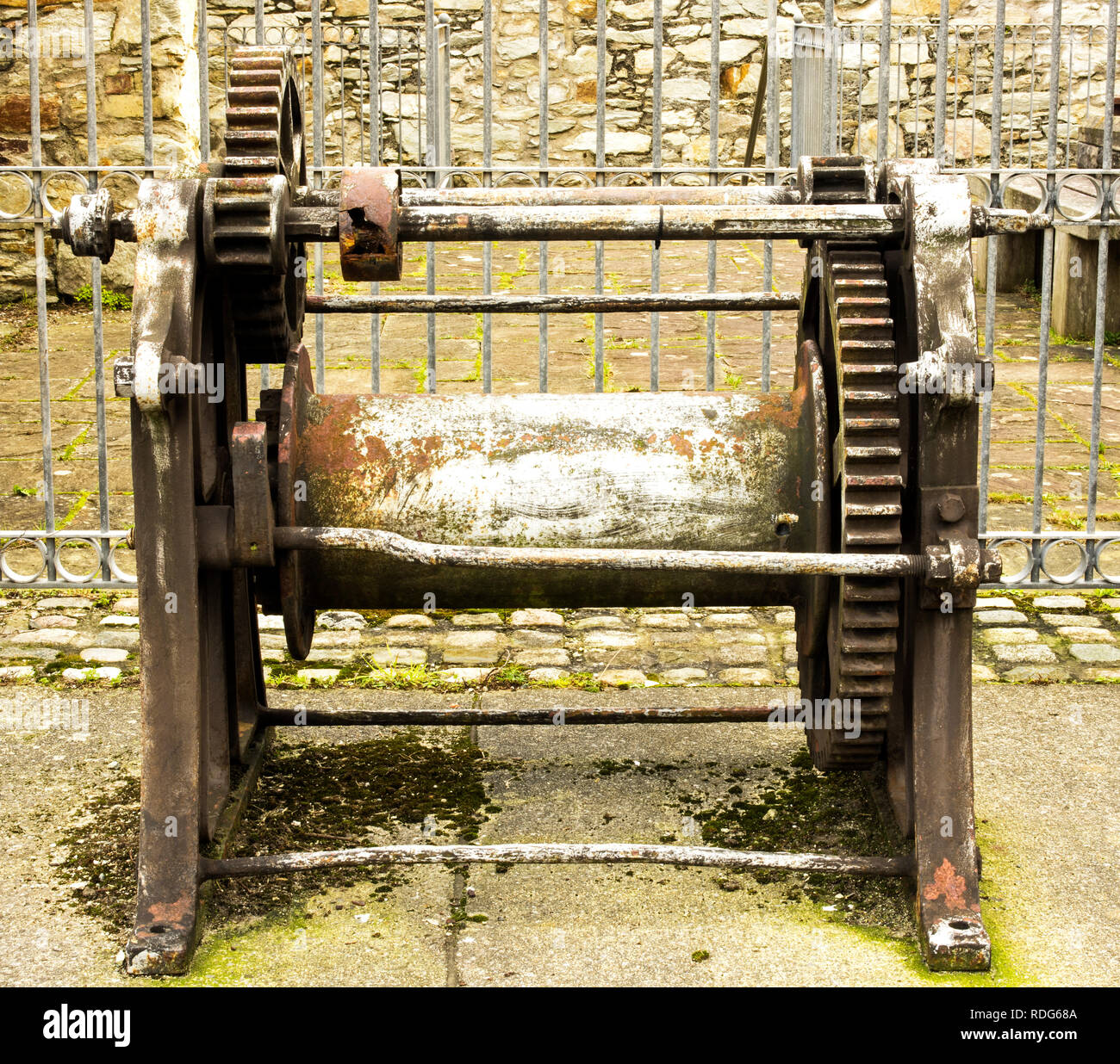 Wenn ein Standard für das Ziehen oder Heben schwerer Lasten durch manuelle Arbeit. Stockfoto