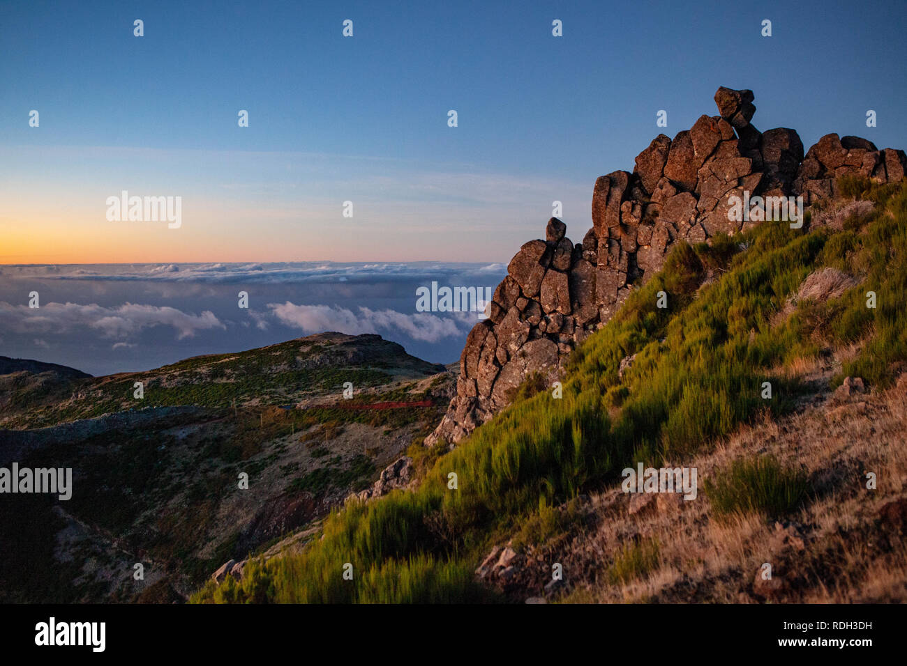 Sonnenaufgang am pico do arieiro Fotos und Bildmaterial in hoher