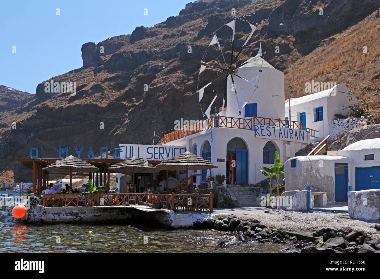 Hafen von Thirassia, Santorini, Kykladen, Ägäis, Griechenland, Europa Stockfoto