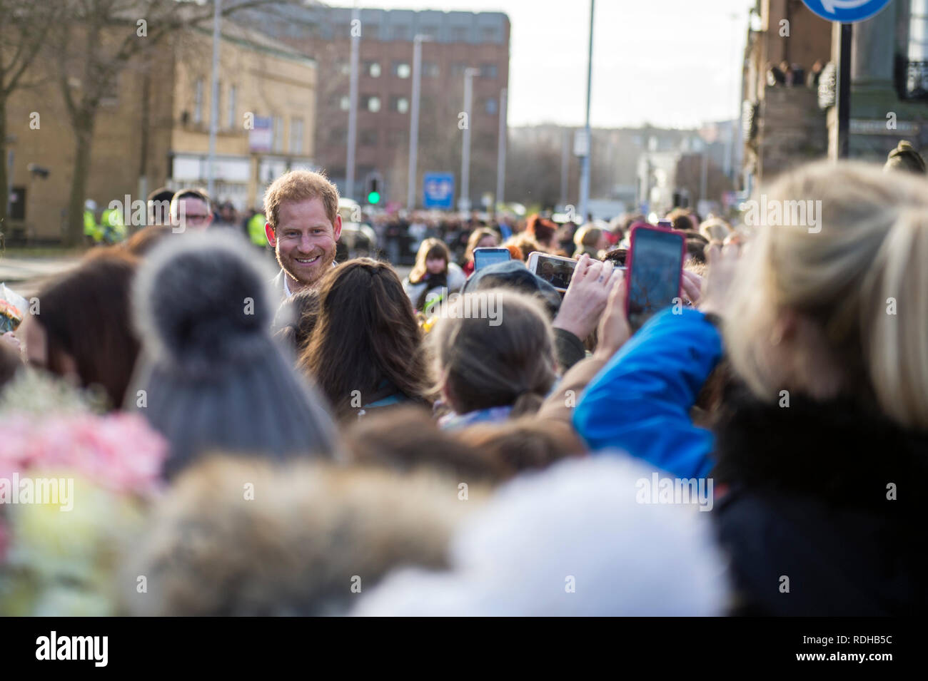 Birkenhead/Großbritannien. 14. Januar 2019. Prinz Harry und Meghan Markle, der Herzog und die Herzogin von Sussex, in Birkenhead für eine Vielzahl öffentlicher Verpflichtungen. Stockfoto