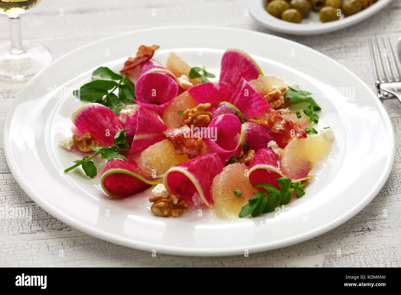 Hausgemachte Wassermelone Rettich Salat Stockfoto