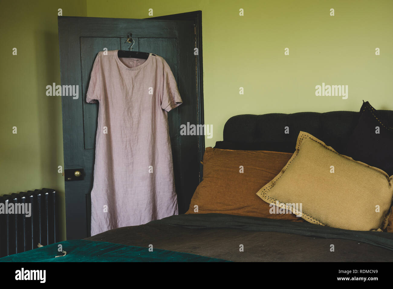 Blassgrüne Tür Stockfotos & Blassgrüne Tür Bilder - Alamy