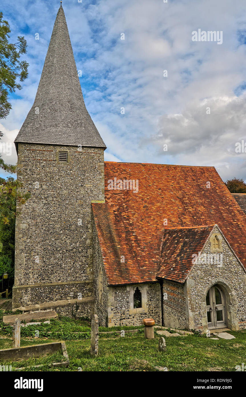 Das 14. Jahrhundert Kirche im Dorf Wootton Stockfoto