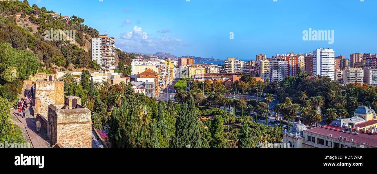 Panorama über die Stadt und das Mittelmeer Malaga, Spanien Stockfoto