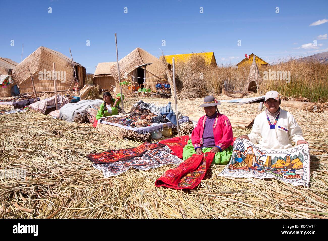 Floating Uro Insel, Titicacasee, Puno, Peru, Südamerika Stockfoto