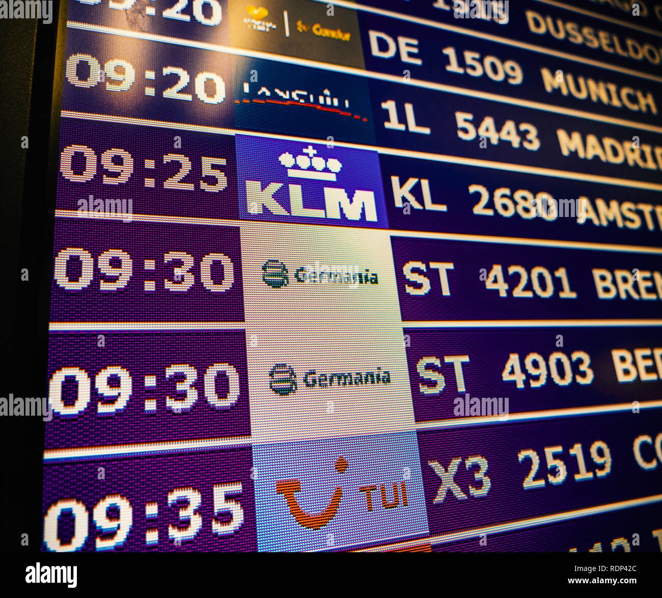 Eine ryanair abflugtafel Fotos und Bildmaterial in hoher Auflösung