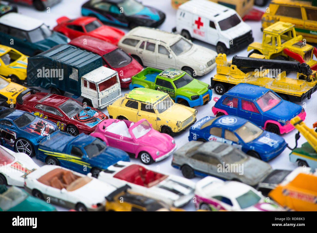 Matchbox Autos. Vienna Naschmarkt Linke Wienzeile Flohmarkt Antikmarkt. Österreich. Stockfoto