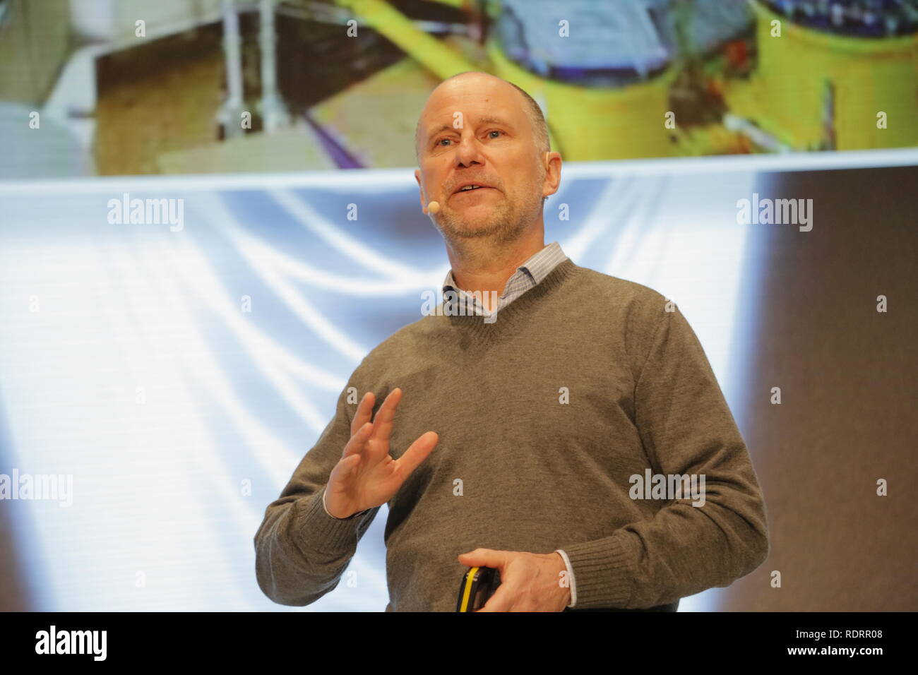 München, Deutschland. Jan, 2019 19. Albert Wenger, Union Square Ventures an der DLD-Konferenz in München 2019, EuropeÕs große Innovation Konferenz, Alte Kongresshalle, München, 19. Januar 2019 Freie Presse Bild © Picture Alliance für DLD | Verwendung weltweit Quelle: dpa/Alamy Leben Nachrichten Quelle: dpa Picture alliance/Alamy Leben Nachrichten Quelle: dpa Picture alliance/Alamy Leben Nachrichten spricht Stockfoto