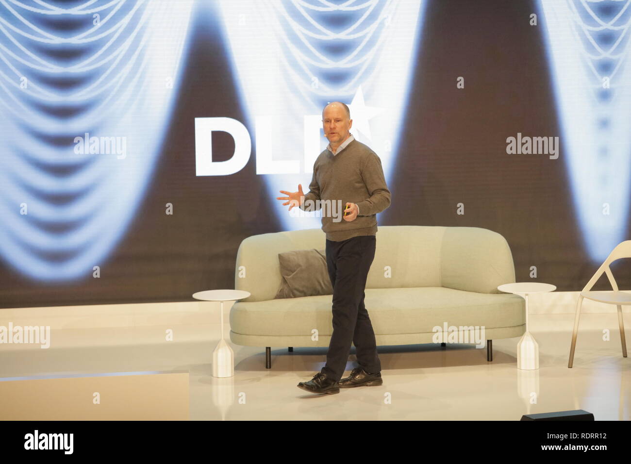 München, Deutschland. Jan, 2019 19. Albert Wenger, Union Square Ventures an der DLD-Konferenz in München 2019, EuropeÕs große Innovation Konferenz, Alte Kongresshalle, München, 19. Januar 2019 Freie Presse Bild © Picture Alliance für DLD | Verwendung weltweit Quelle: dpa/Alamy Leben Nachrichten Quelle: dpa Picture alliance/Alamy Leben Nachrichten Quelle: dpa Picture alliance/Alamy Leben Nachrichten spricht Stockfoto