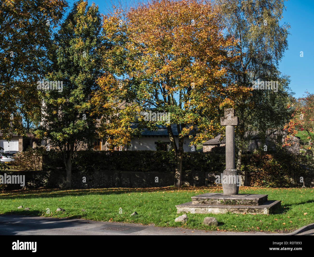 Den Marktplatz überqueren bei niedrigen Bentham, im Nordwesten von England auf der Lancashire North Yorkshire die Grenze als in der mittelalterlichen Doomsday Book erwähnt Stockfoto