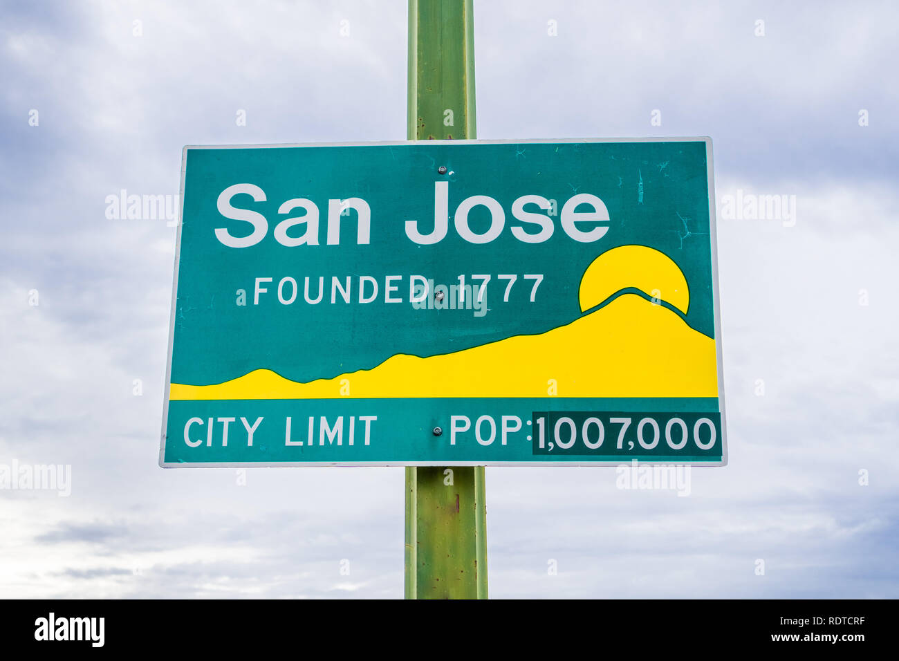Aktualisiert San Jose, Kalifornien Stadt limit Schild Bevölkerung von über einer Million und Gründungsjahr 1777 Stockfoto