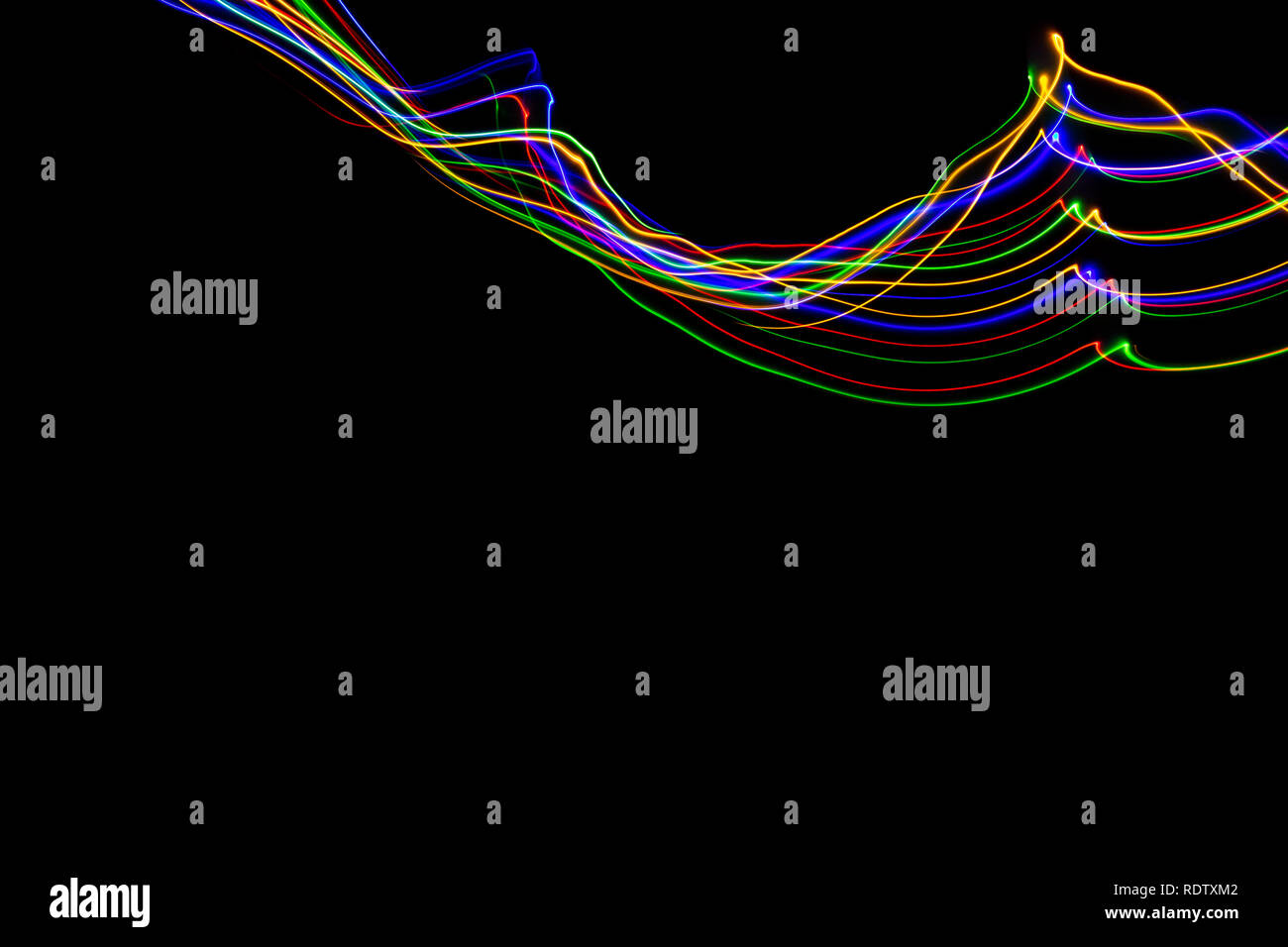 Verschiedene farbige abstrakte leuchtet auf schwarzem Hintergrund. Licht Malerei Fotografie. Stockfoto