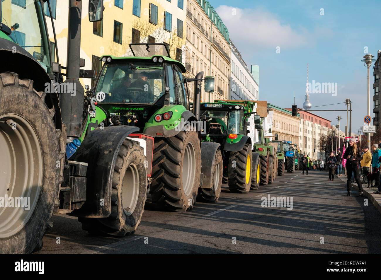 Berlin, Deutschland - Januar 19, 2019: Demonstration "Wir haben es satt", gegen die deutsche und die EU-Agrarpolitik und für nachhaltige Landwirtschaft i Stockfoto