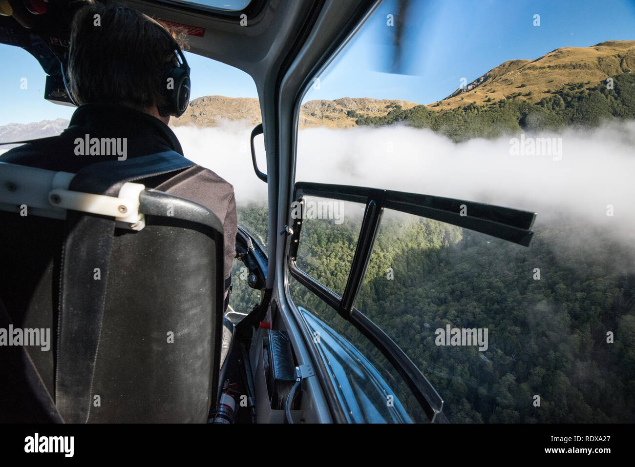 Helikopterflug über den Lake Wakatipu von Queenstown zum Mount Creighton und auf nach Glenorchy. Stockfoto